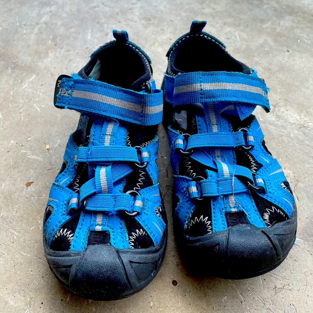 Merrell little boy shoes